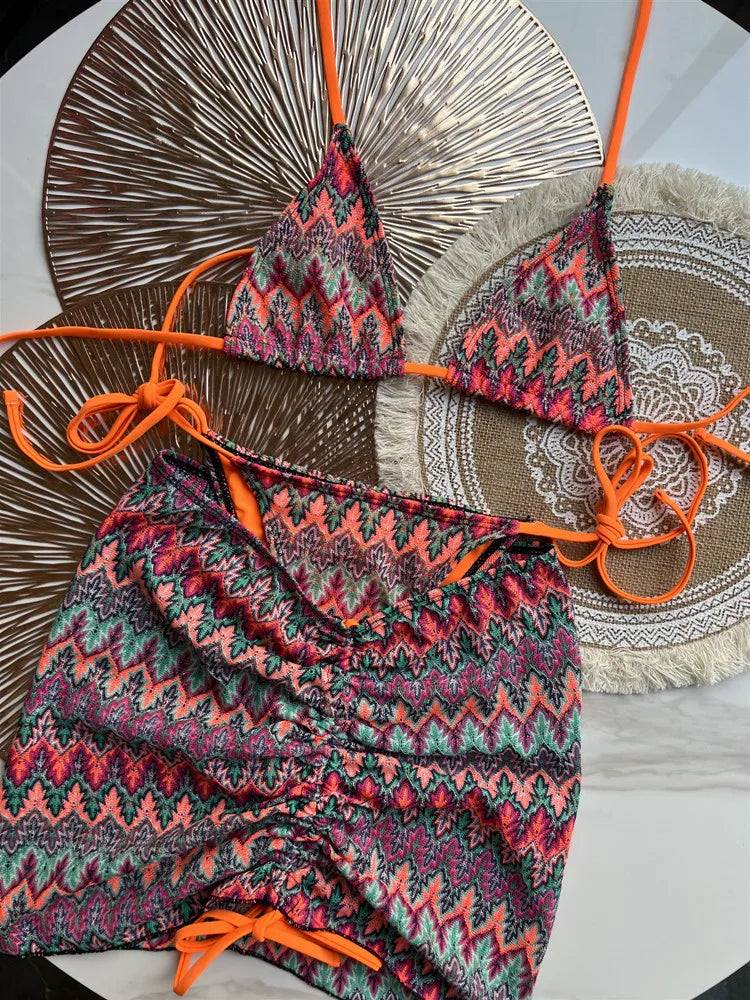 Conjunto Folhas Multicores com Saia