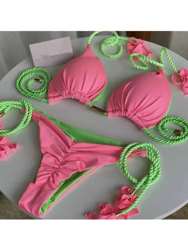 Biquíni de Cordas em Cores Vibrantes